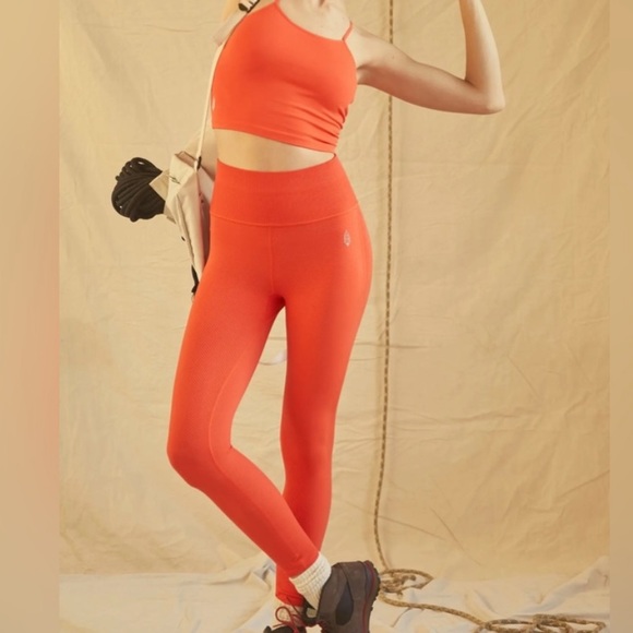 XS Free People Free Throw Leggings in Ripe Persimmon - Picture 1 of 7